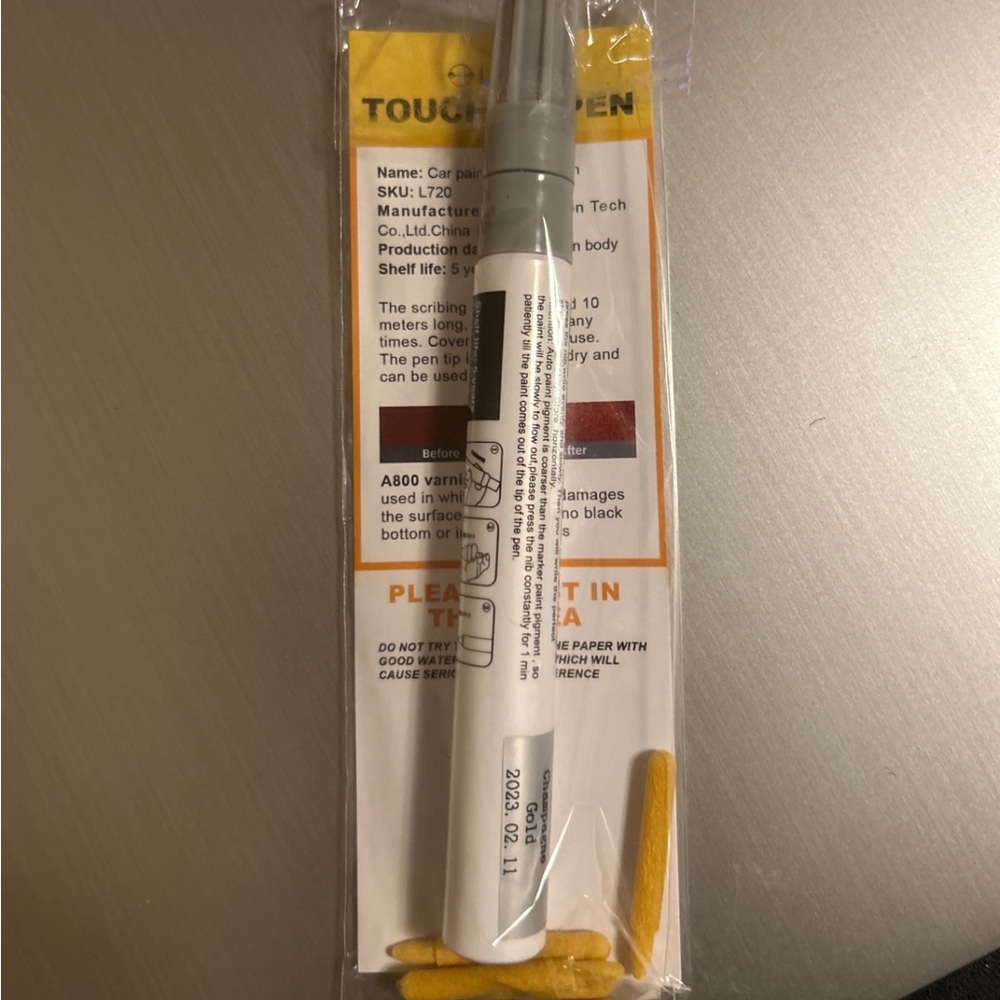 Car Paint Pen Color: Champagne Gold